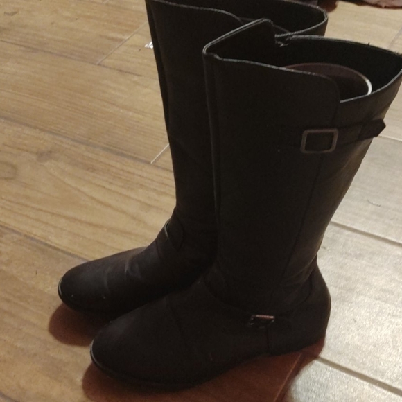 Shoes - Calf high black boots